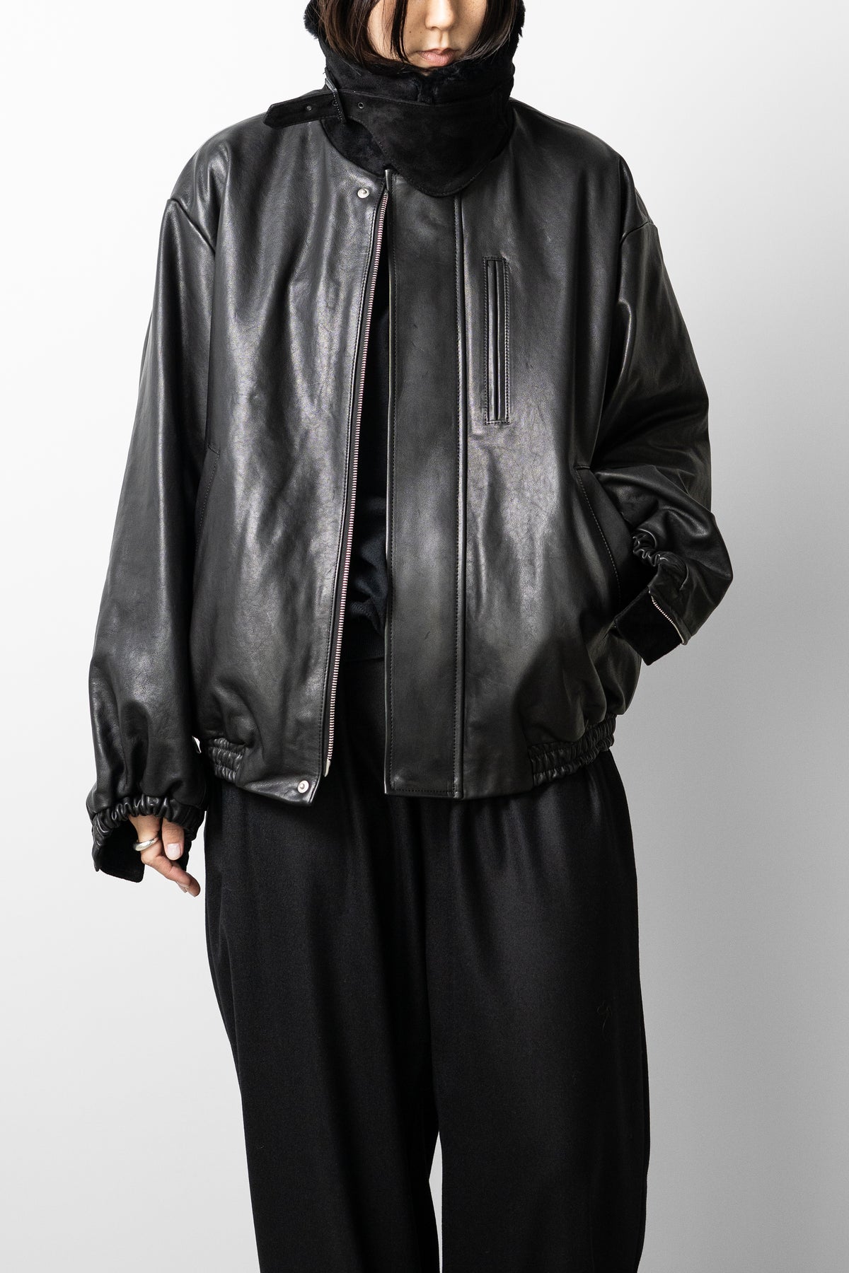 ssstein/ MOUTON COLLAR CALF ZIP JACKET "BLACK"