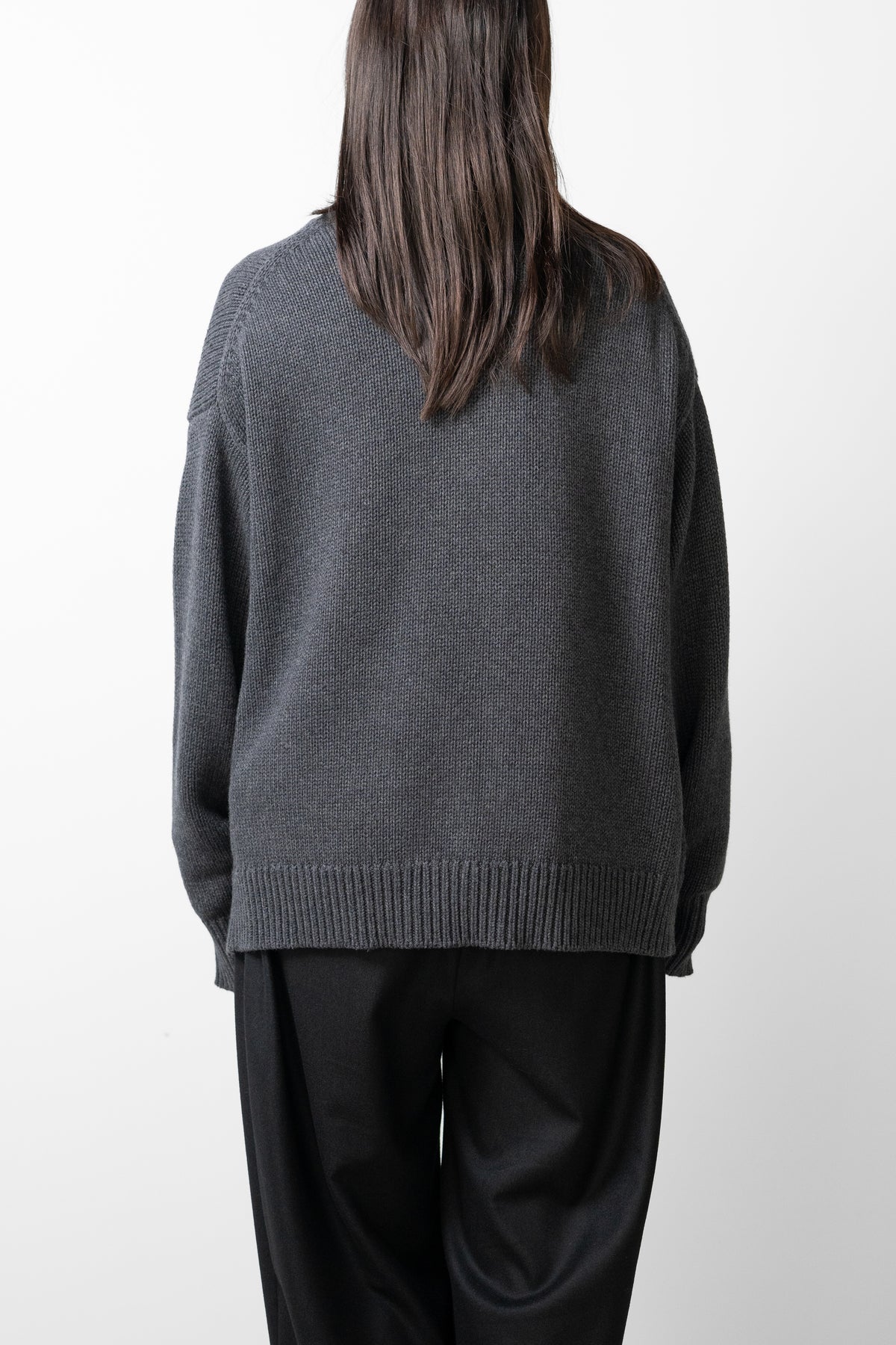 Afiit / CREW NECK CARDIGAN  "CHARCOAL"