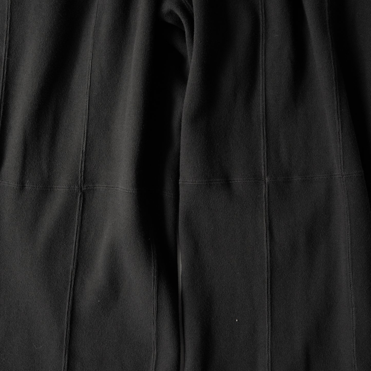 ANCELLM / SWITCHING SMOOTH KNIT PANTS "BLACK"