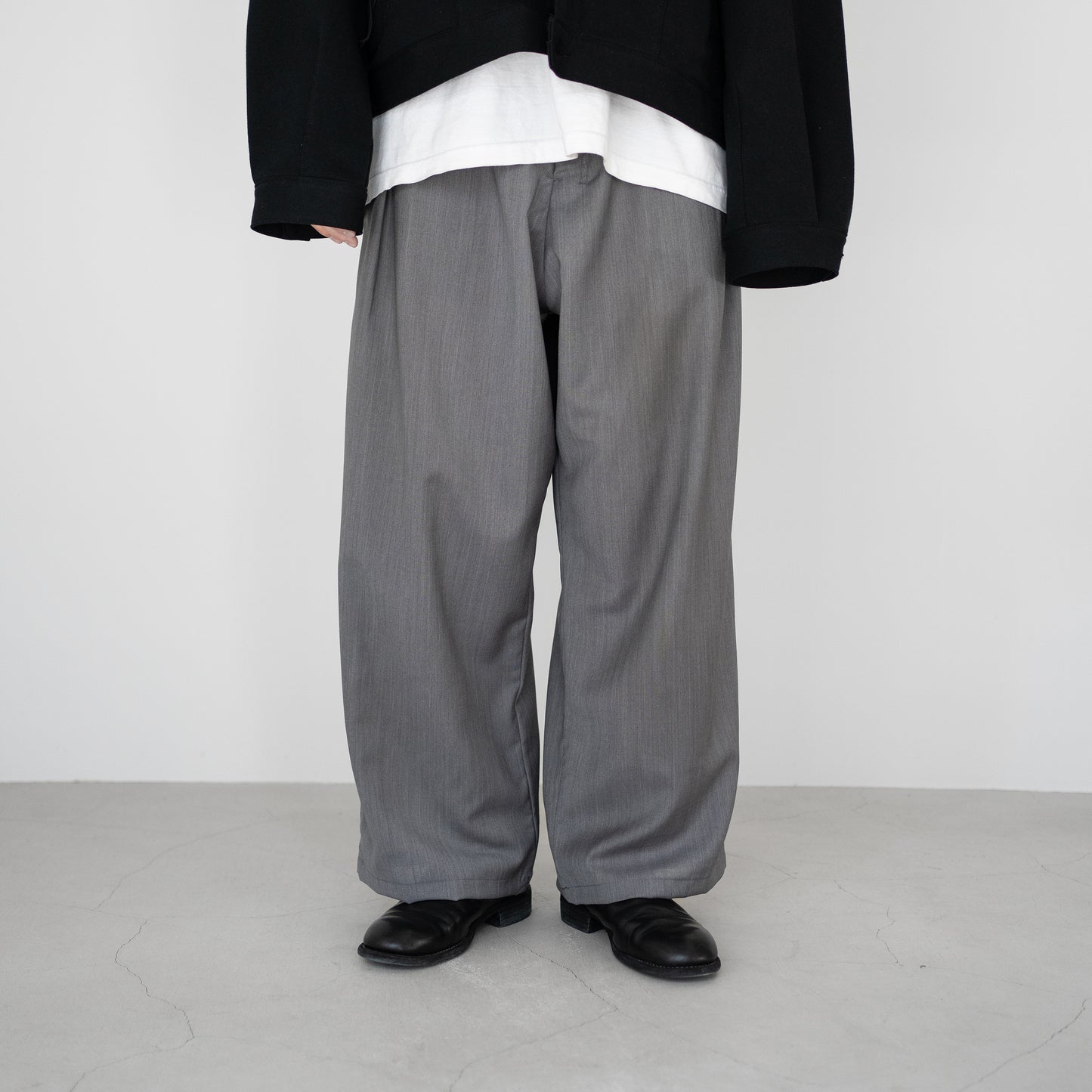 ANCELLM / BELTED WOOL SLACKS "GRAY"