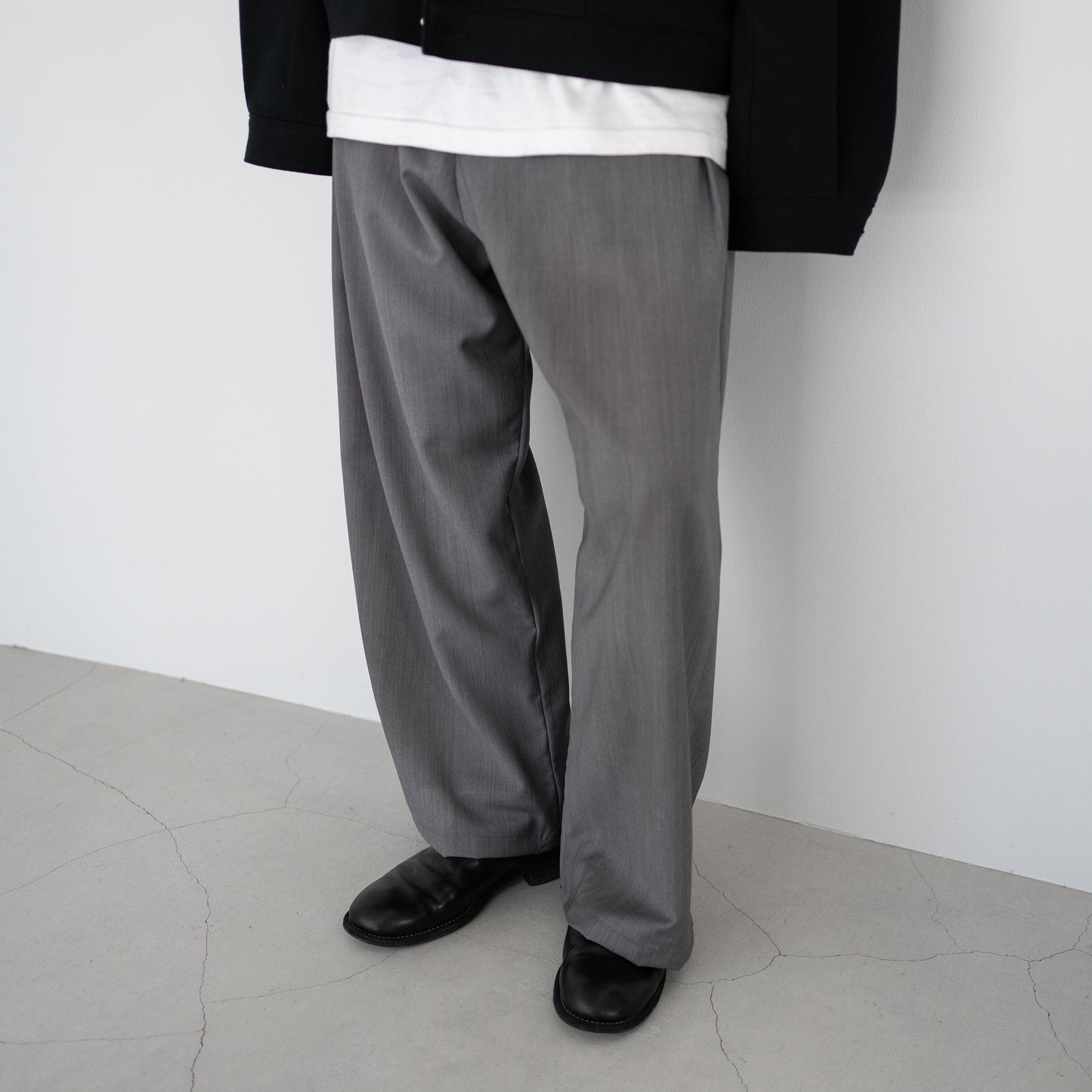 ANCELLM / BELTED WOOL SLACKS "GRAY"