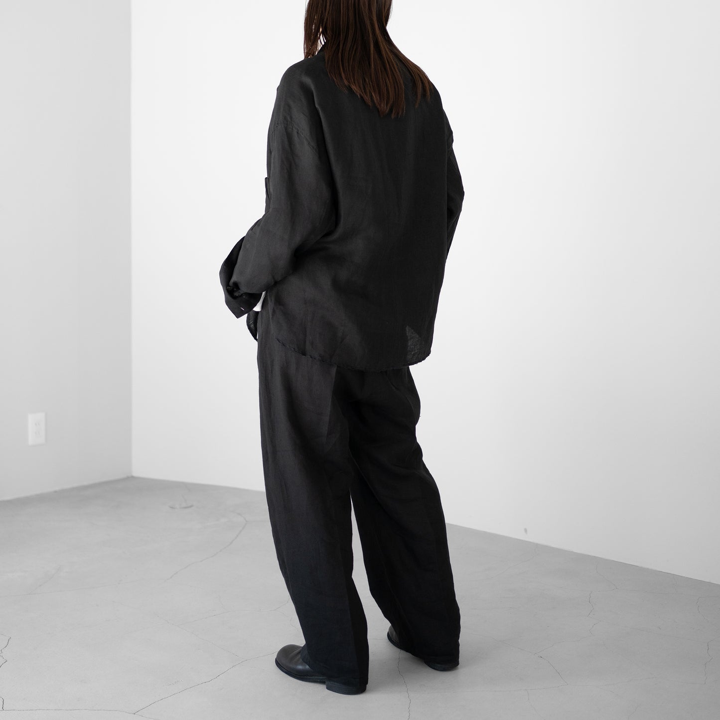 ANCELLM / 100/S LINEN TAILORED SHIRT "BLACK"