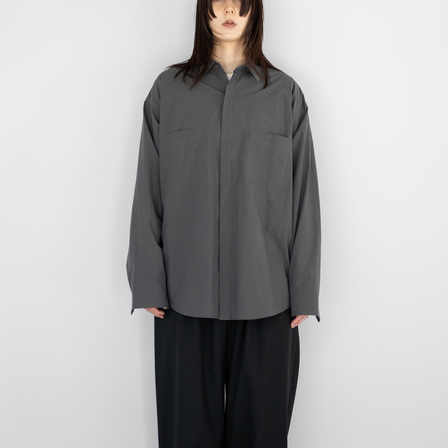 Antwort / COTTON TYPEWRITER FLY FRONT SHIRT "GREY"