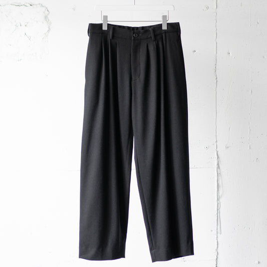 Afiit / 3TUCK EASY WIDE SLACKS "BLACK"