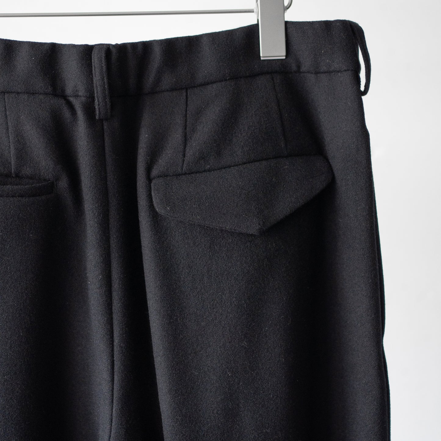 Afiit / 3TUCK EASY WIDE SLACKS "BLACK"