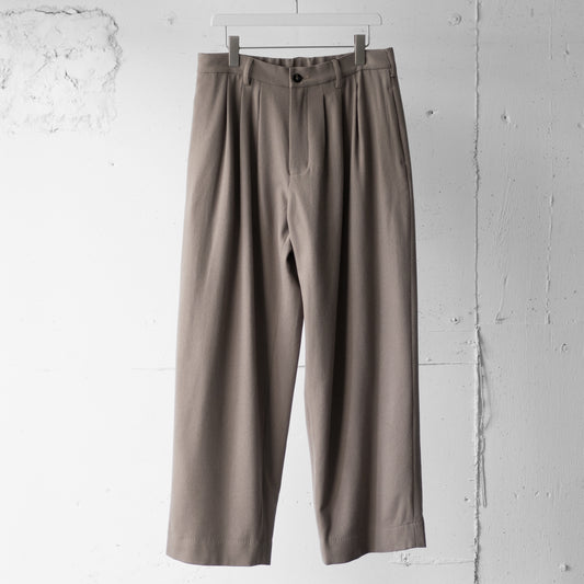 Afiit / 3TUCK EASY WIDE SLACKS "BEIGE"