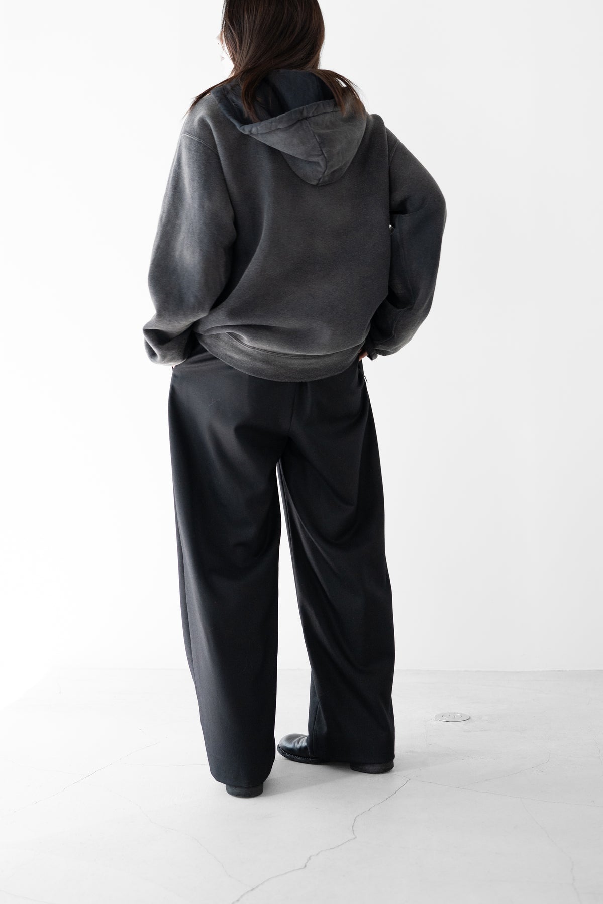 ANCELLM / FLEECE-LINED SWEAT HOODIE "BLACK"