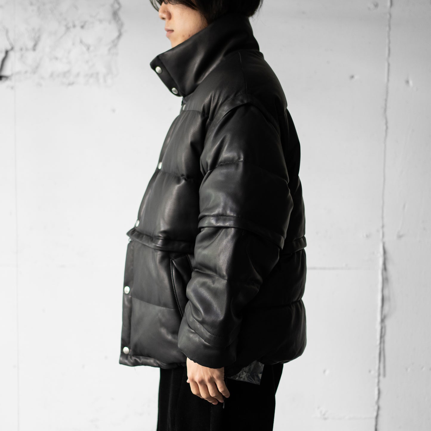 YOKE/ LEATHER MULTI DETACHABLE RV DOWN JACKET "BLACK"