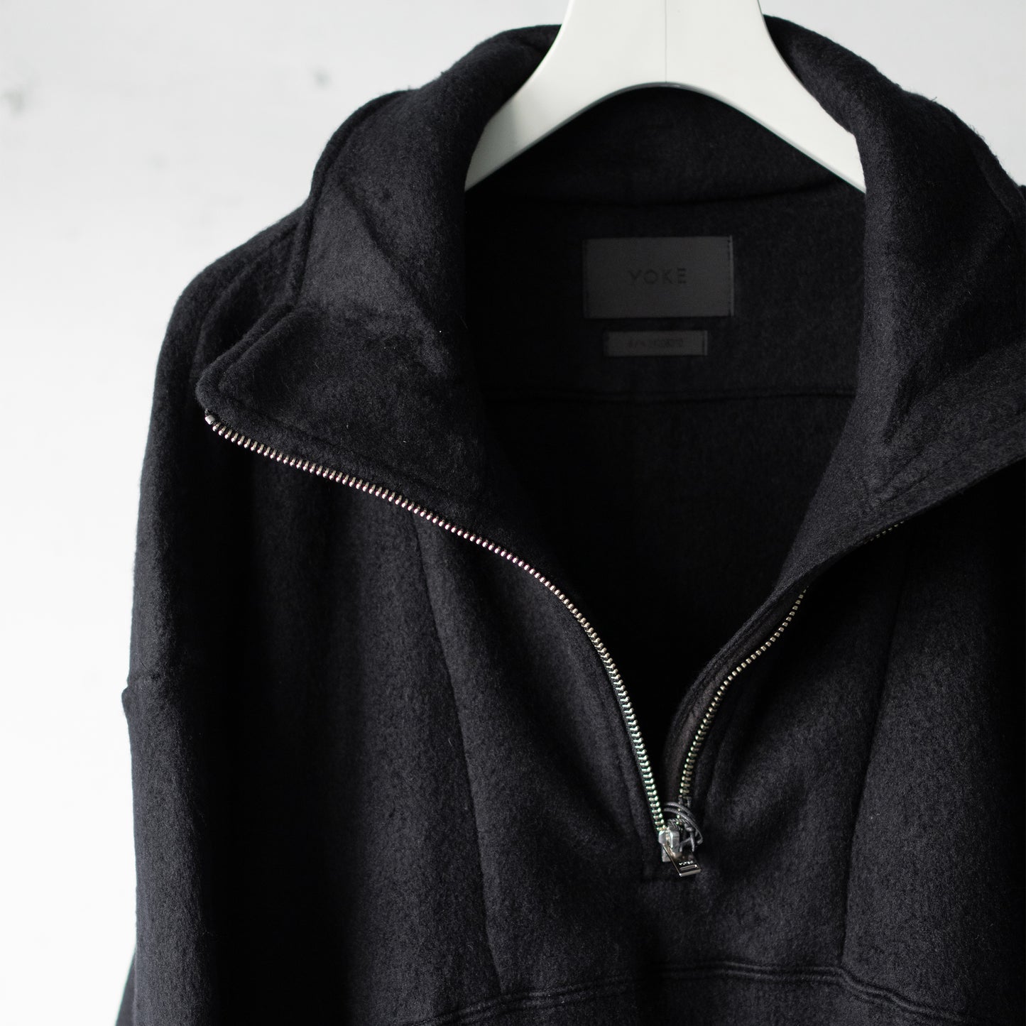 YOKE/ SILK FREECE HALF ZIP PULLOVER "BLACK"