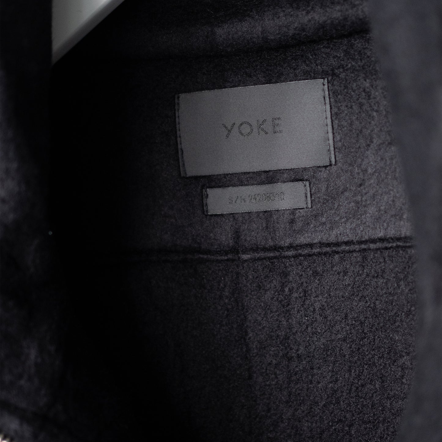 YOKE/ SILK FREECE HALF ZIP PULLOVER "BLACK"