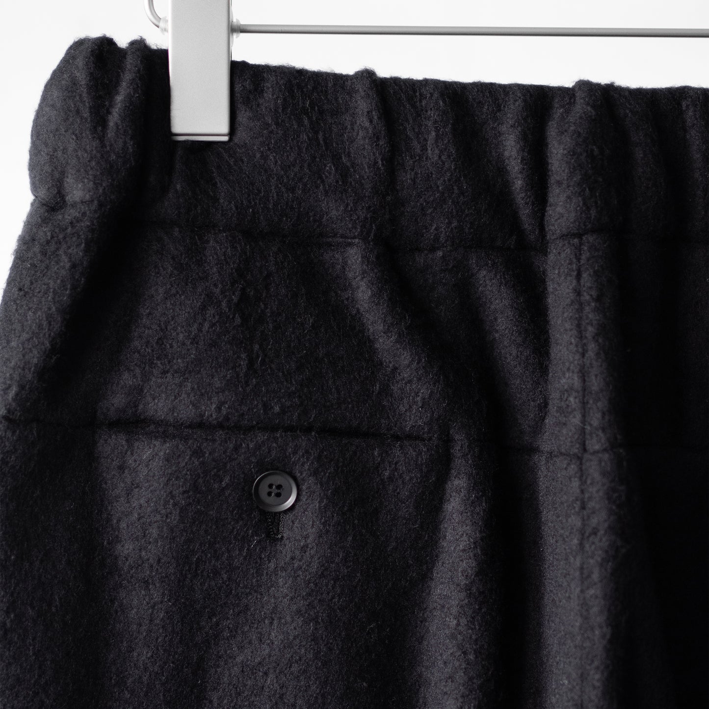 YOKE/ SILK FREECE LOUNGE PANTS "BLACK"