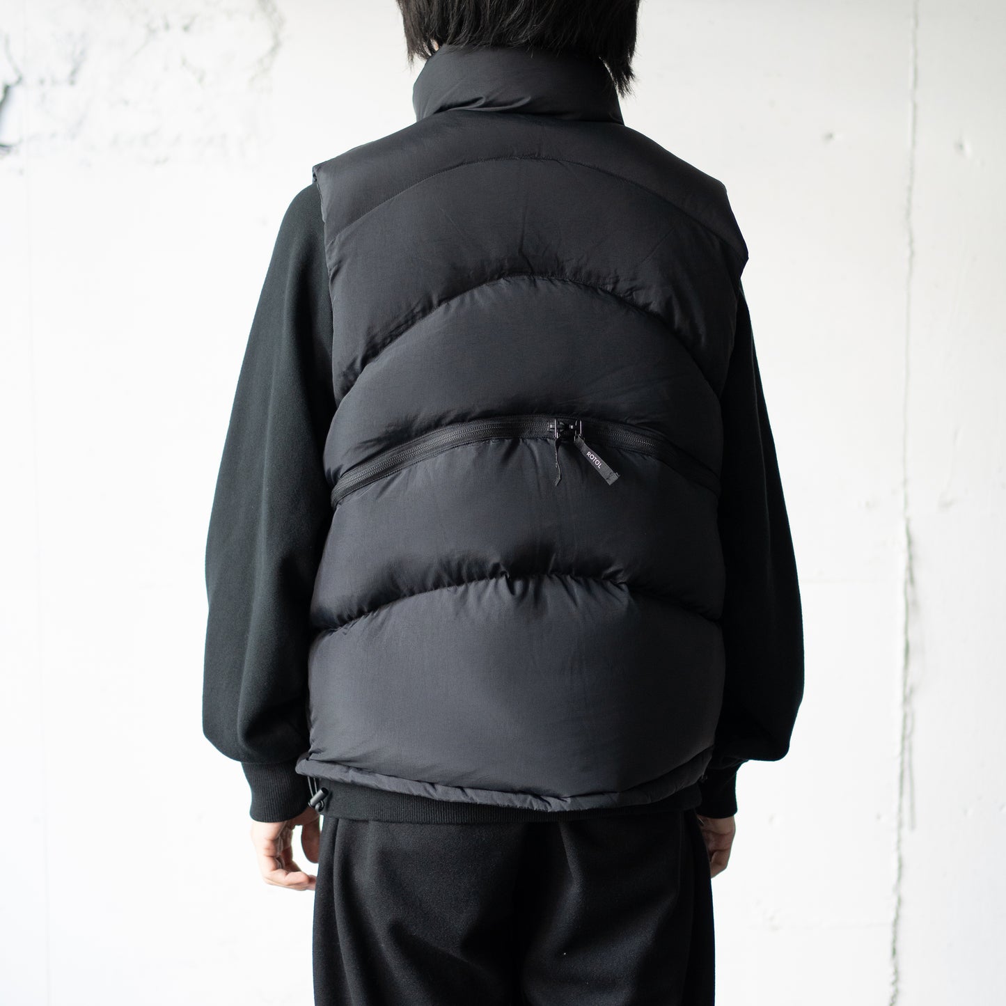 ROTOL/ CURVY DOWN VEST "BLACK"