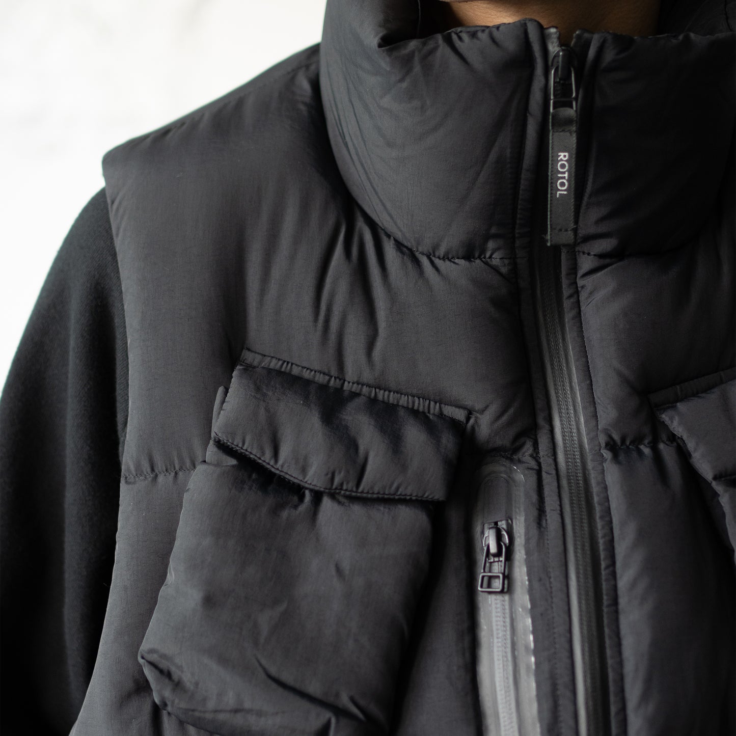 ROTOL/ CURVY DOWN VEST "BLACK"