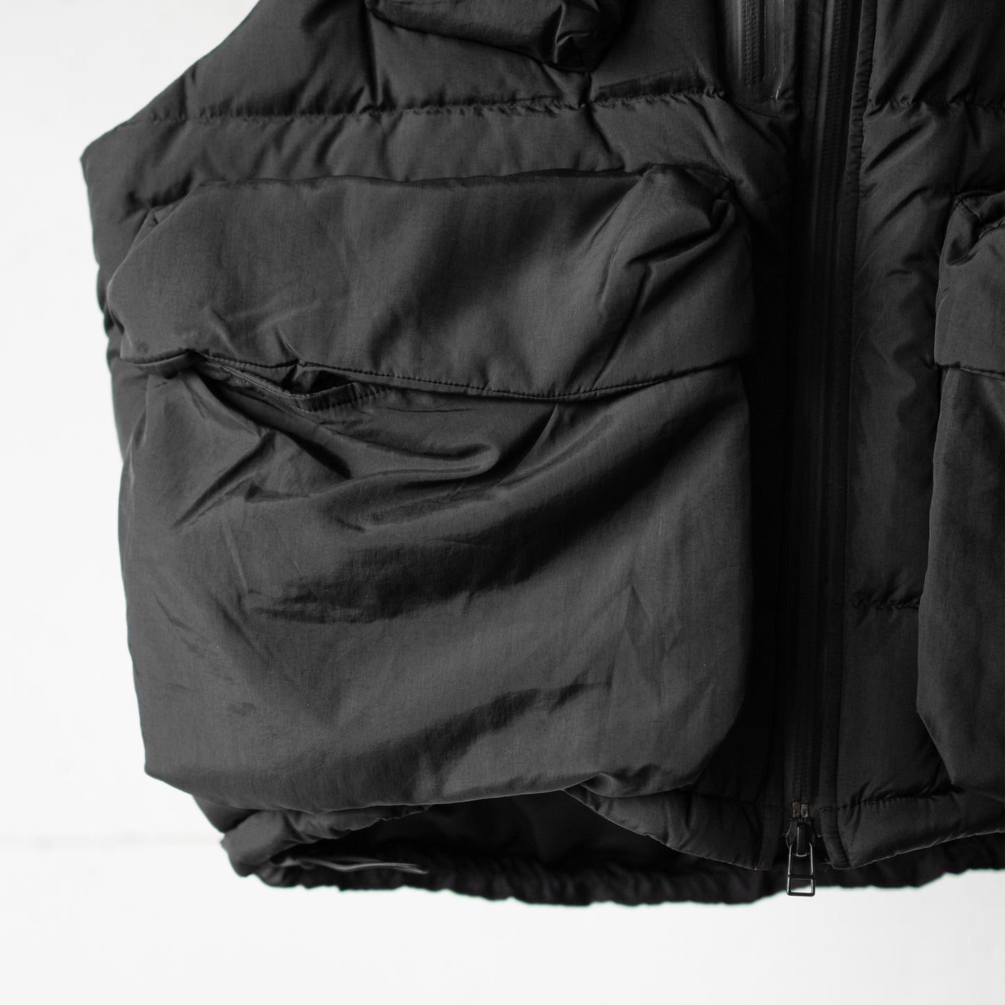 ROTOL/ CURVY DOWN VEST "BLACK"