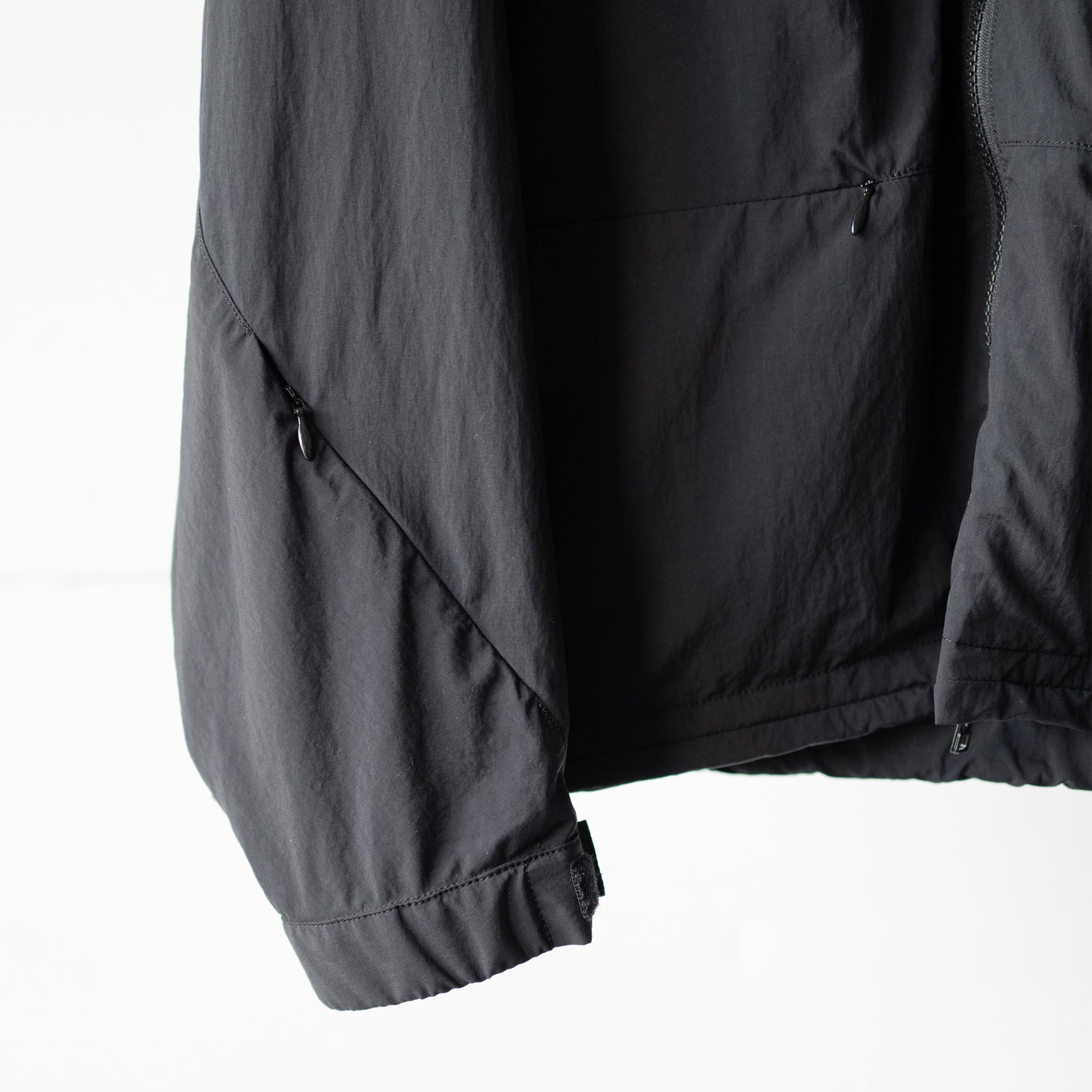 Afiit / NYLON ZIP BLOUSON "BLK"