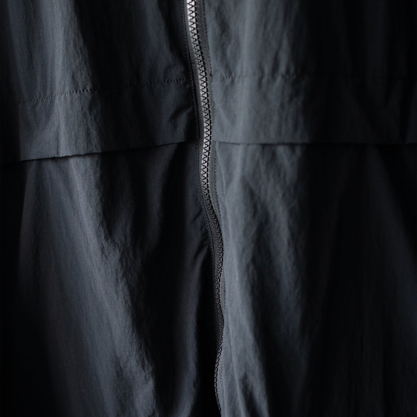 Afiit / NYLON ZIP BLOUSON "BLK"