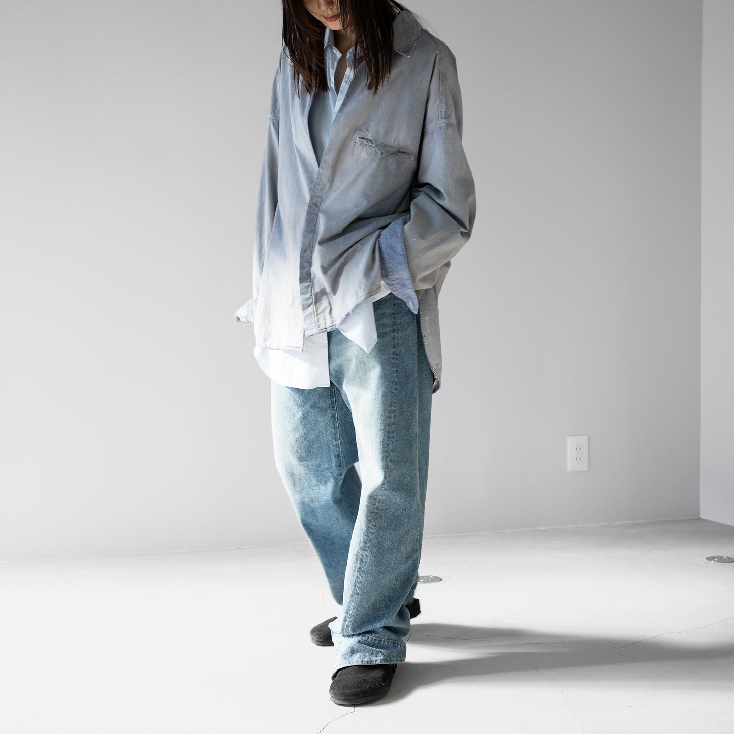 ssstein/ TWIST CUT DENIM JEANS "INDIGO"